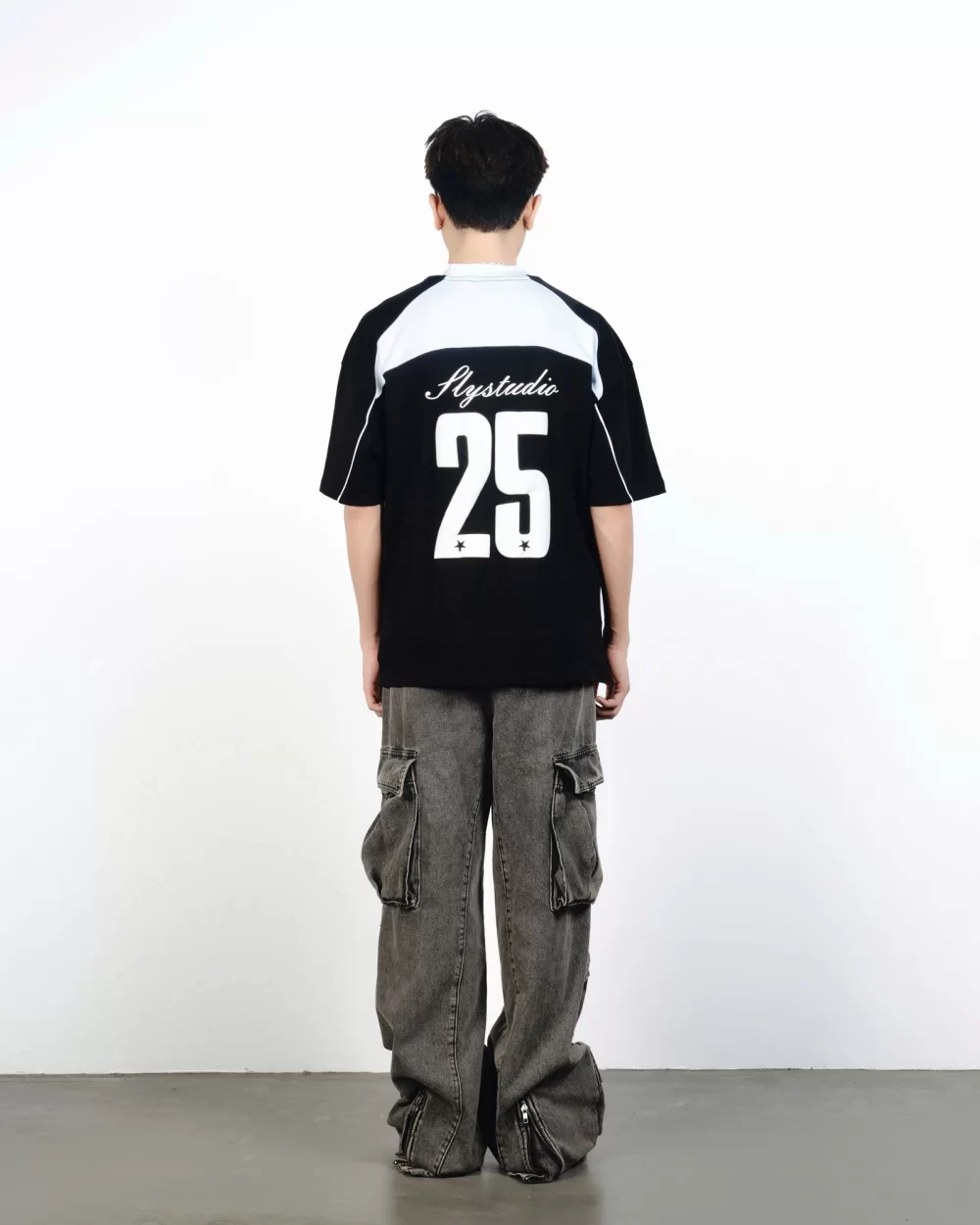 Black Rooted Boxy Tee 7