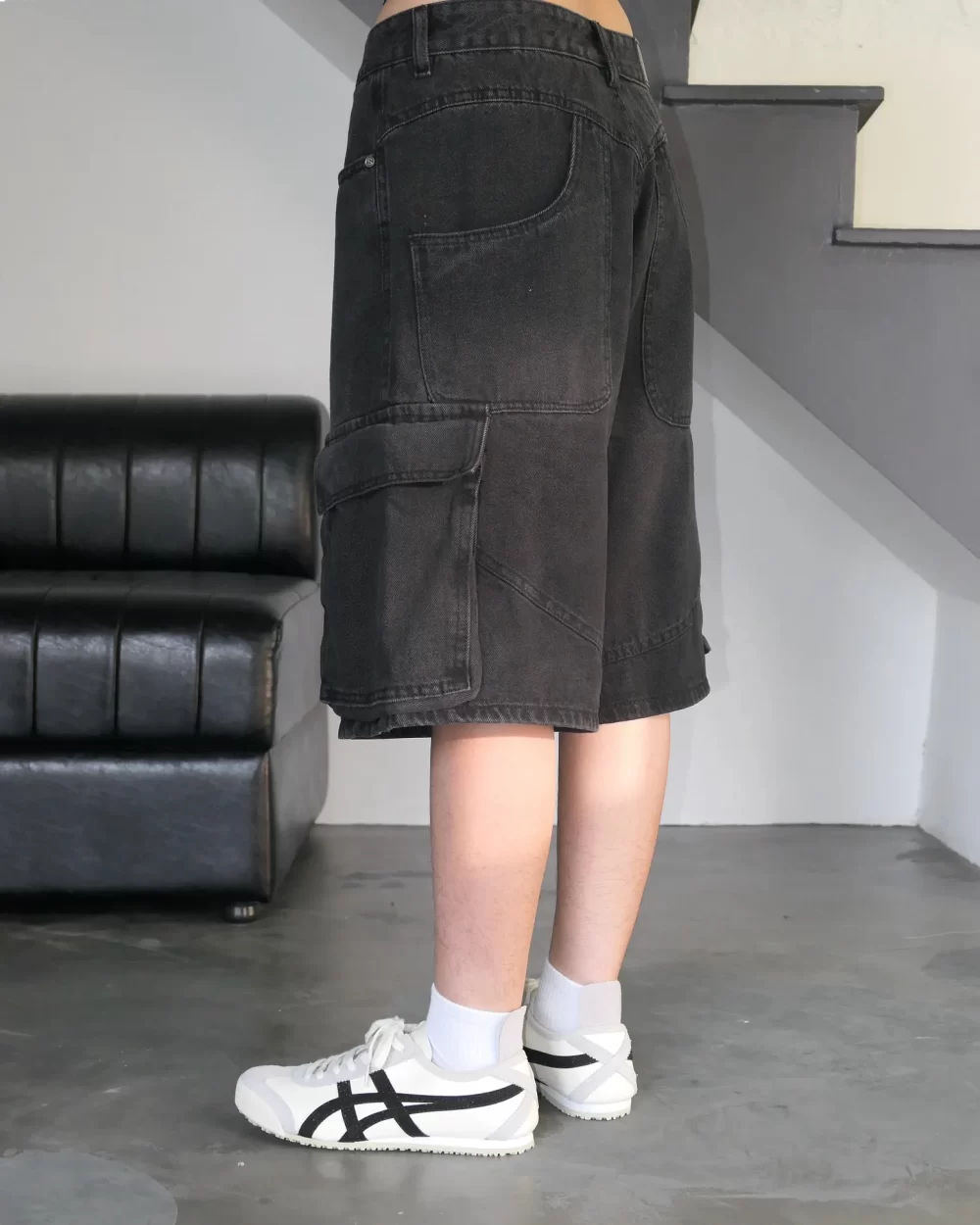 Black XOXO Baggy Short 8