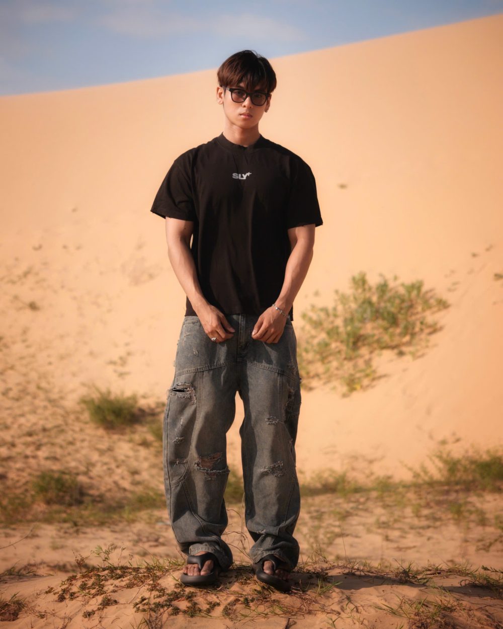 Black T-shirt Starburst washed 11