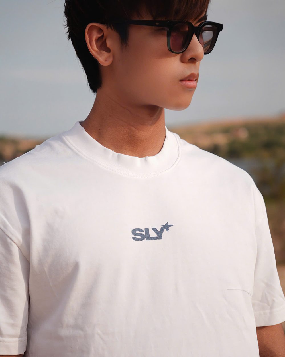White T-shirt Starburst washed 10