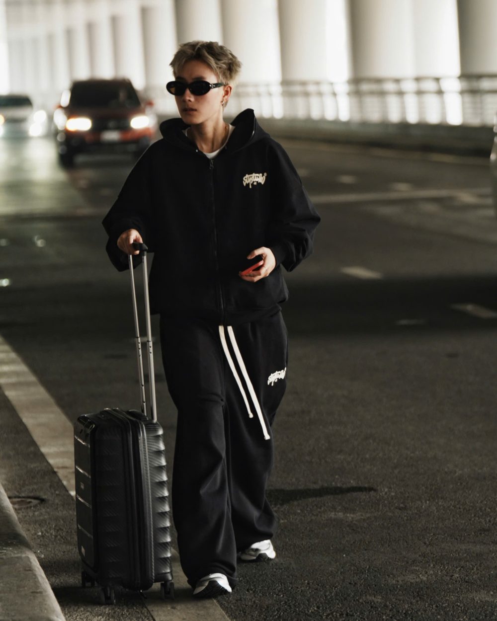 Black Solid Pants 10