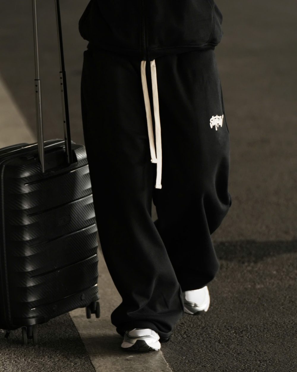 Black Solid Pants 11